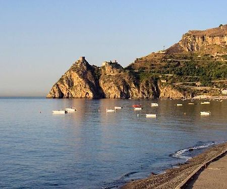 Le Zagare Apartments SantʼAlessio Siculo Eksteriør bilde