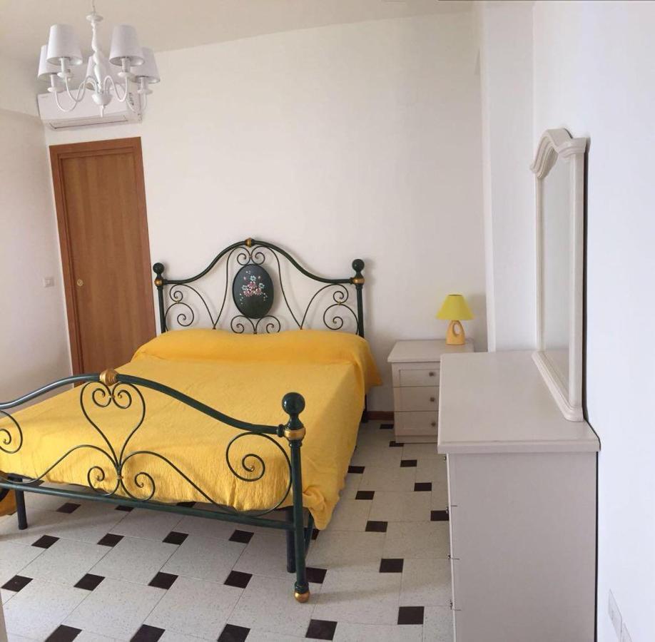 Le Zagare Apartments SantʼAlessio Siculo Eksteriør bilde