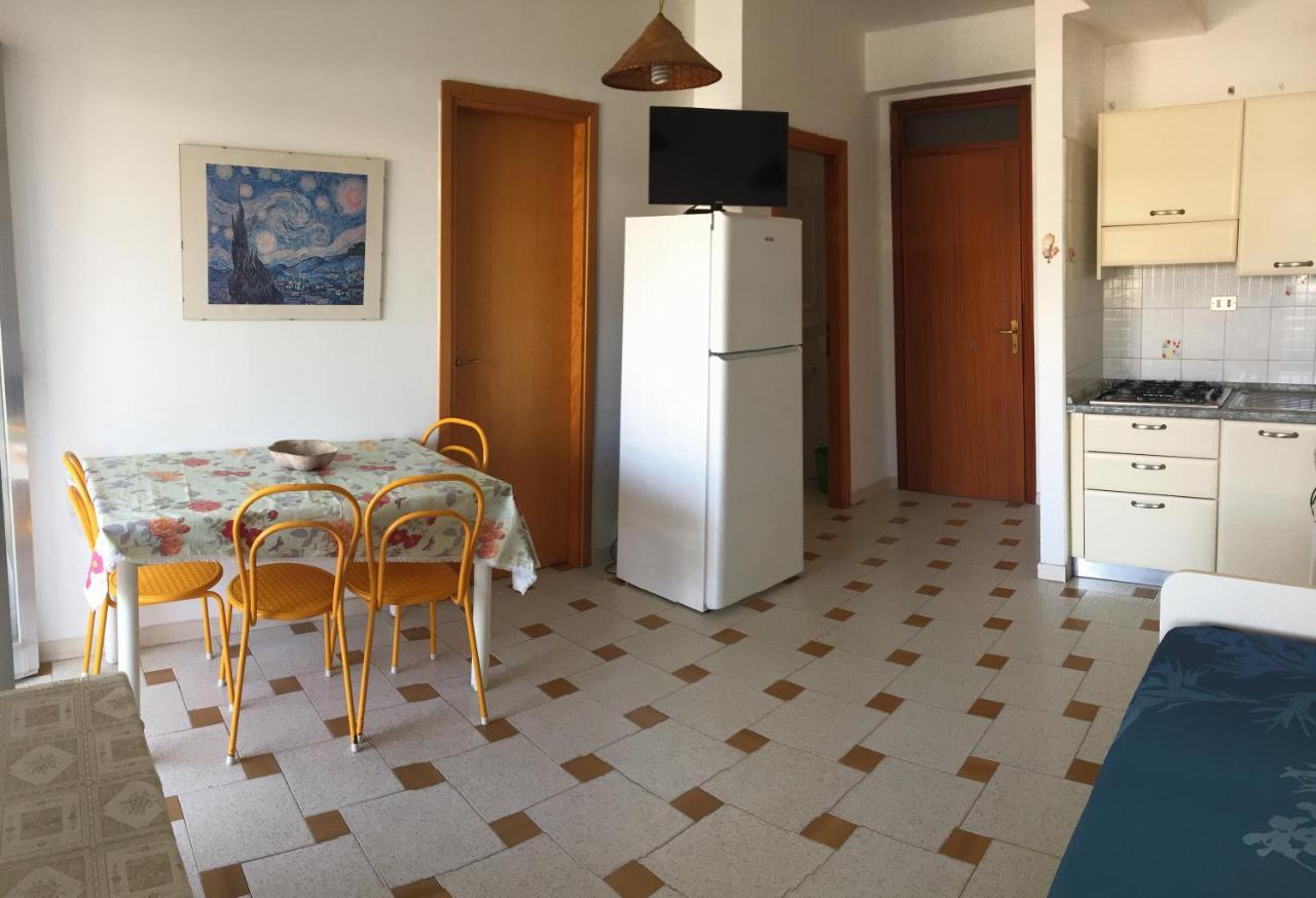 Le Zagare Apartments SantʼAlessio Siculo Eksteriør bilde