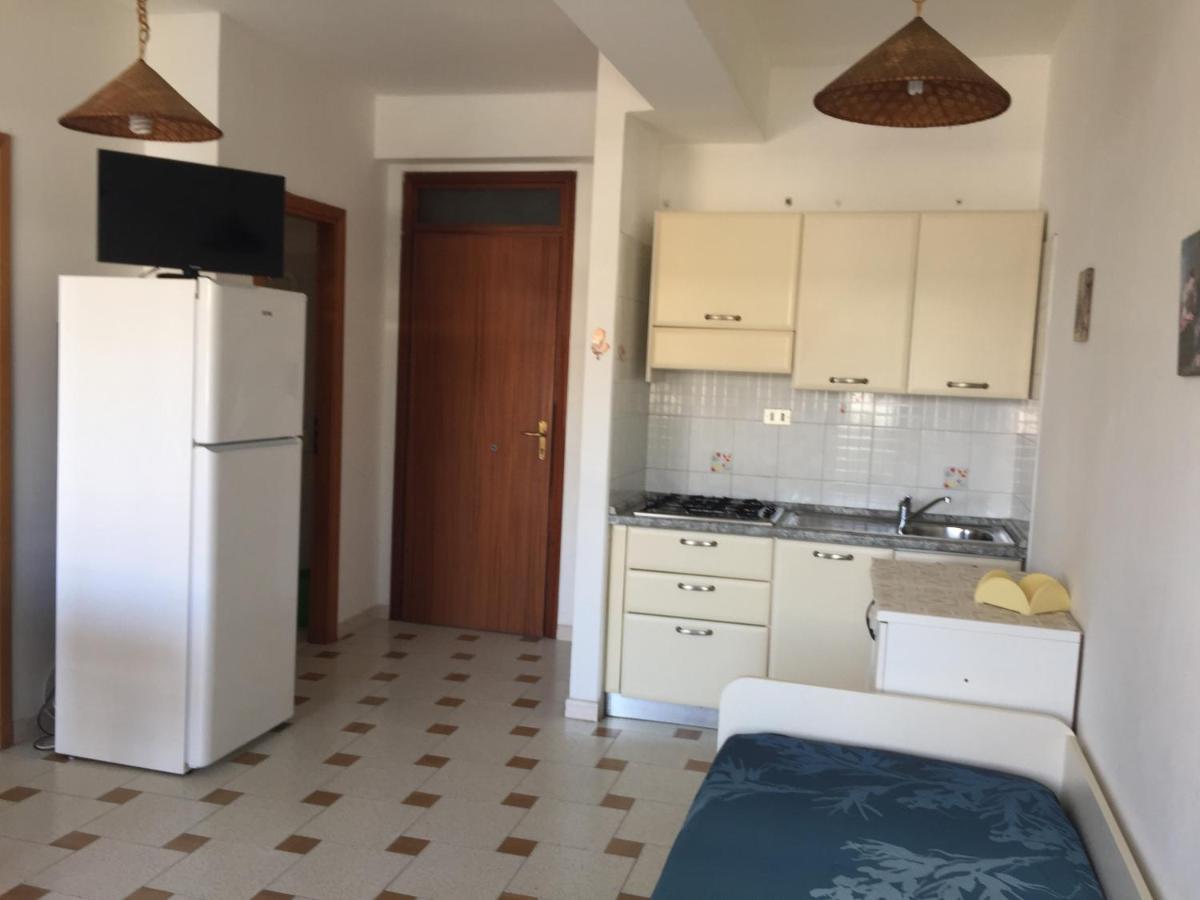 Le Zagare Apartments SantʼAlessio Siculo Eksteriør bilde